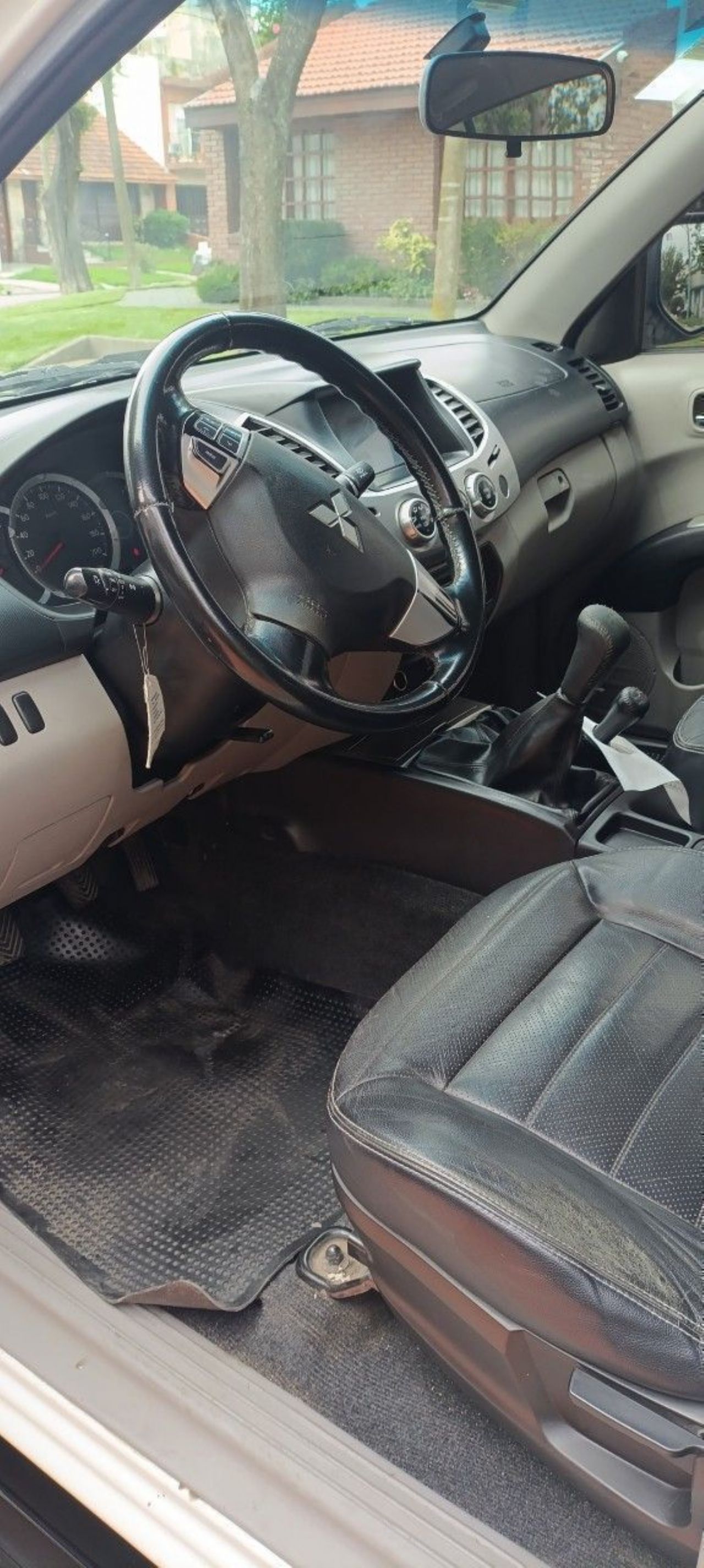 Mitsubishi L200 Usada en Buenos Aires, deRuedas
