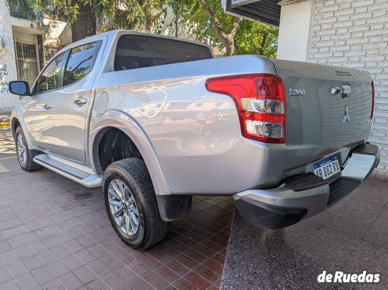 Mitsubishi L200 Usada en Mendoza, deRuedas