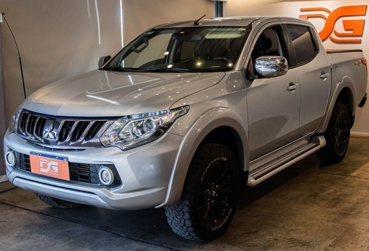 Mitsubishi L200 Usada en Córdoba, deRuedas