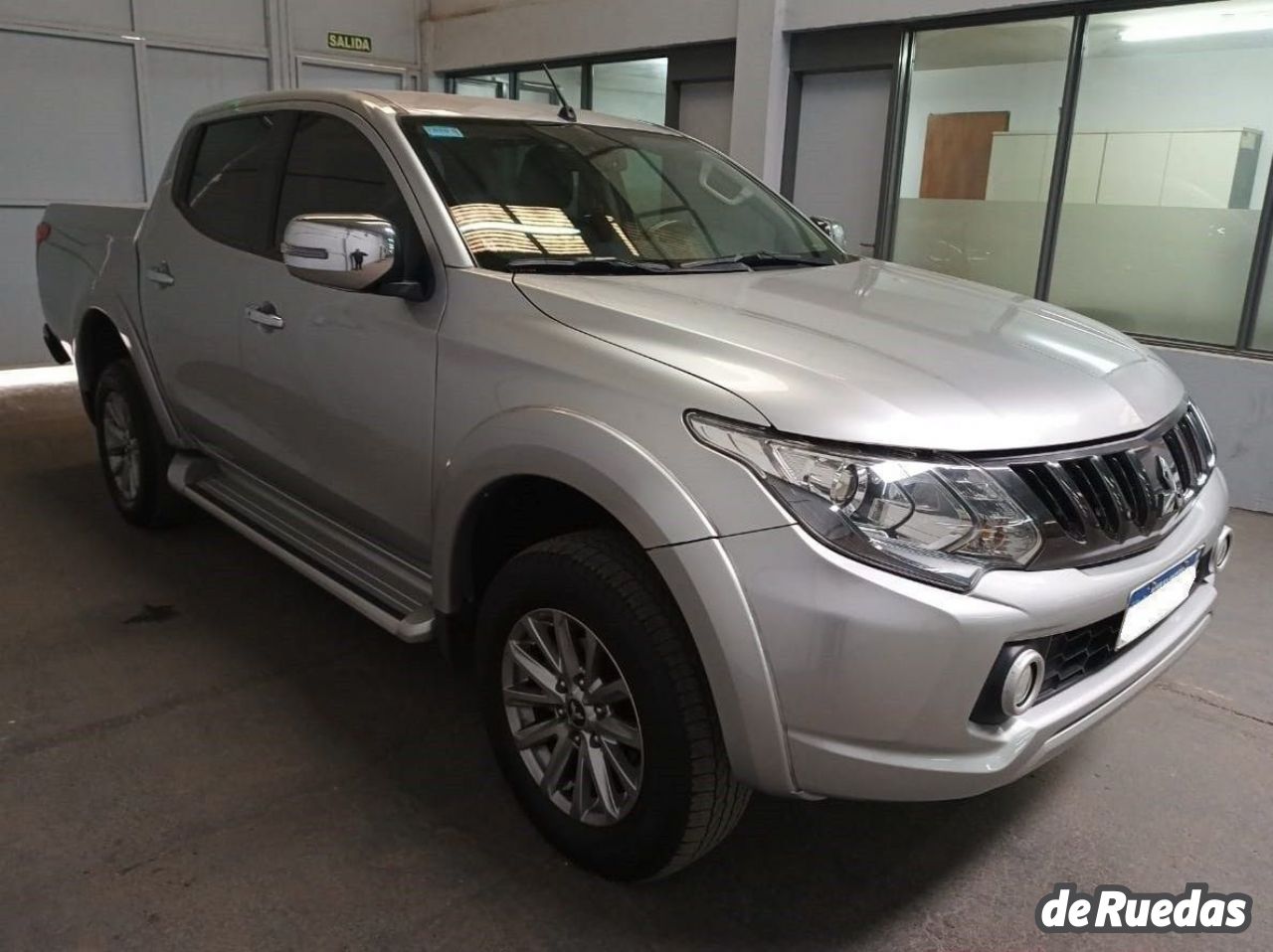 Mitsubishi L200 Usada en Mendoza, deRuedas