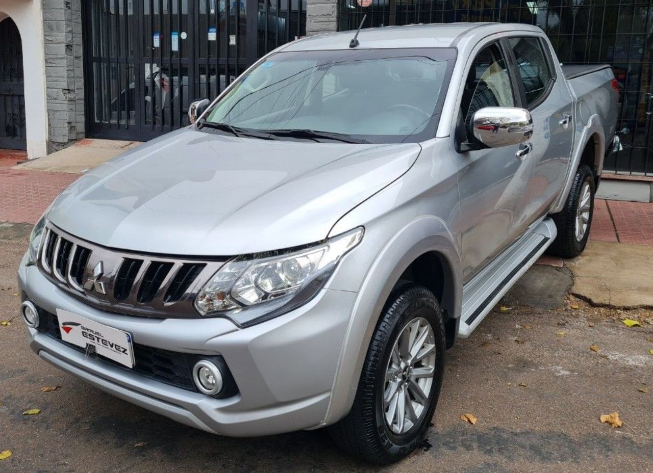 Mitsubishi L200 Usada en Mendoza, deRuedas