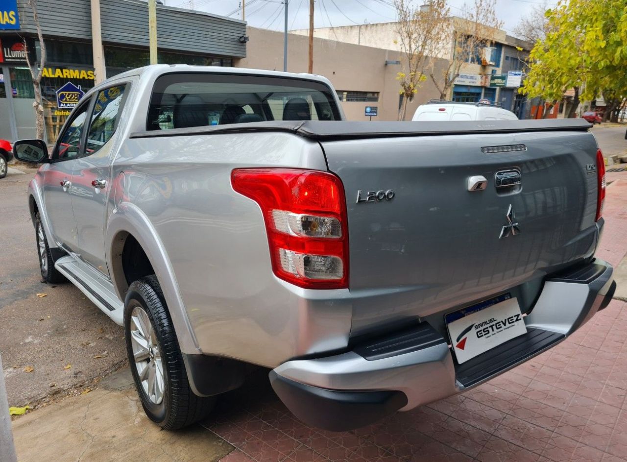 Mitsubishi L200 Usada en Mendoza, deRuedas