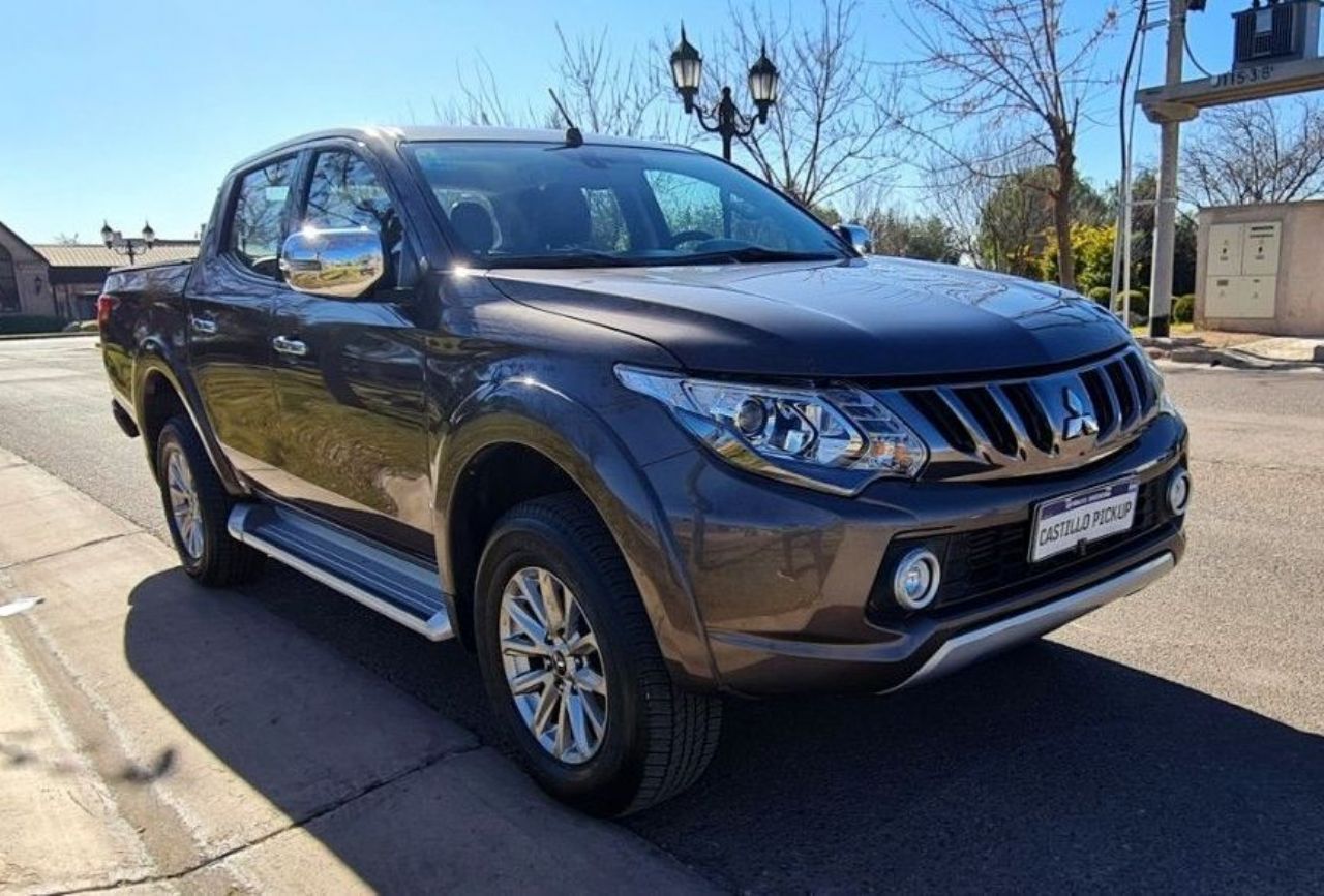 Mitsubishi L200 Usada en Mendoza, deRuedas