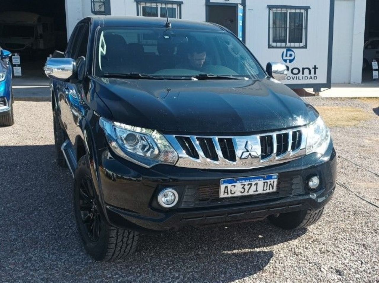 Mitsubishi L200 Usada en San Juan, deRuedas