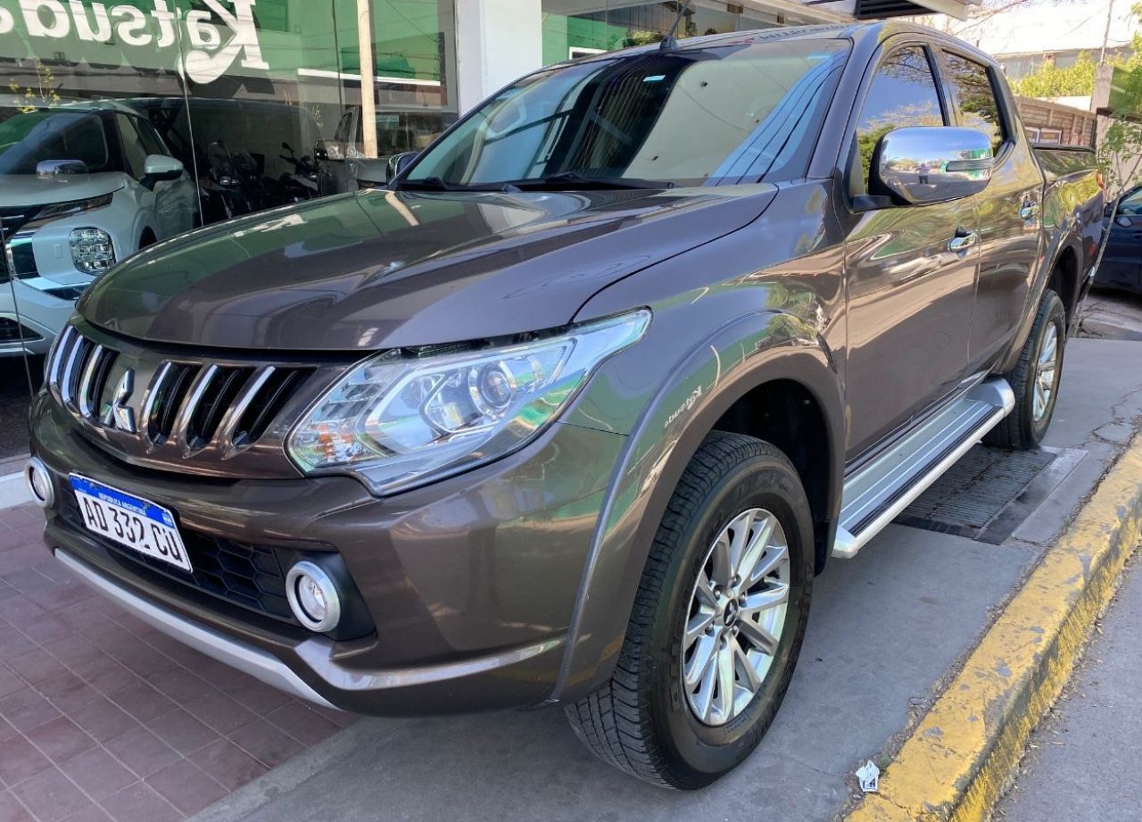 Mitsubishi L200 Usada Financiado en Mendoza, deRuedas