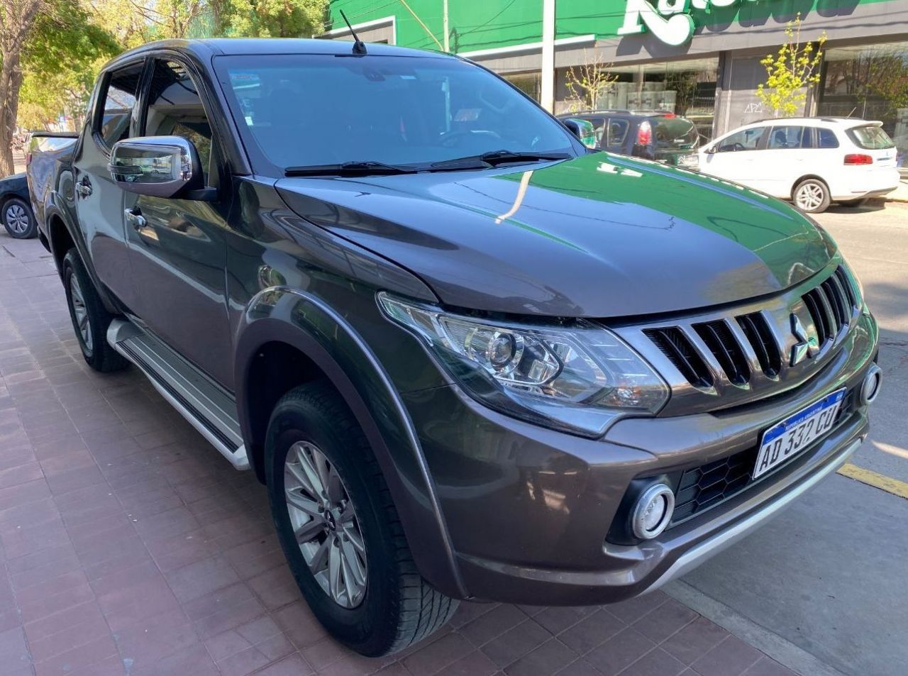 Mitsubishi L200 Usada Financiado en Mendoza, deRuedas