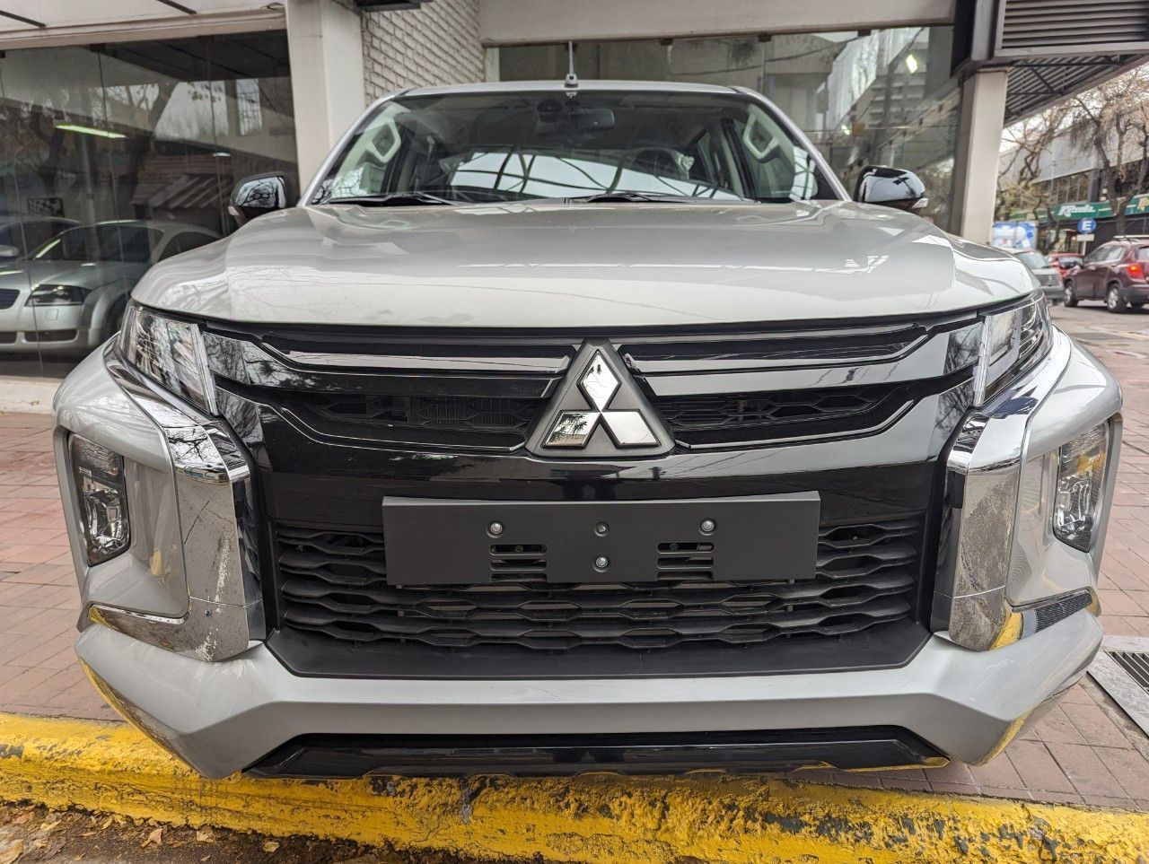 Mitsubishi L200 Nueva en Mendoza, deRuedas