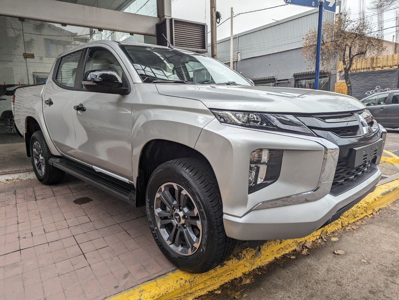 Mitsubishi L200 Nueva en Mendoza, deRuedas