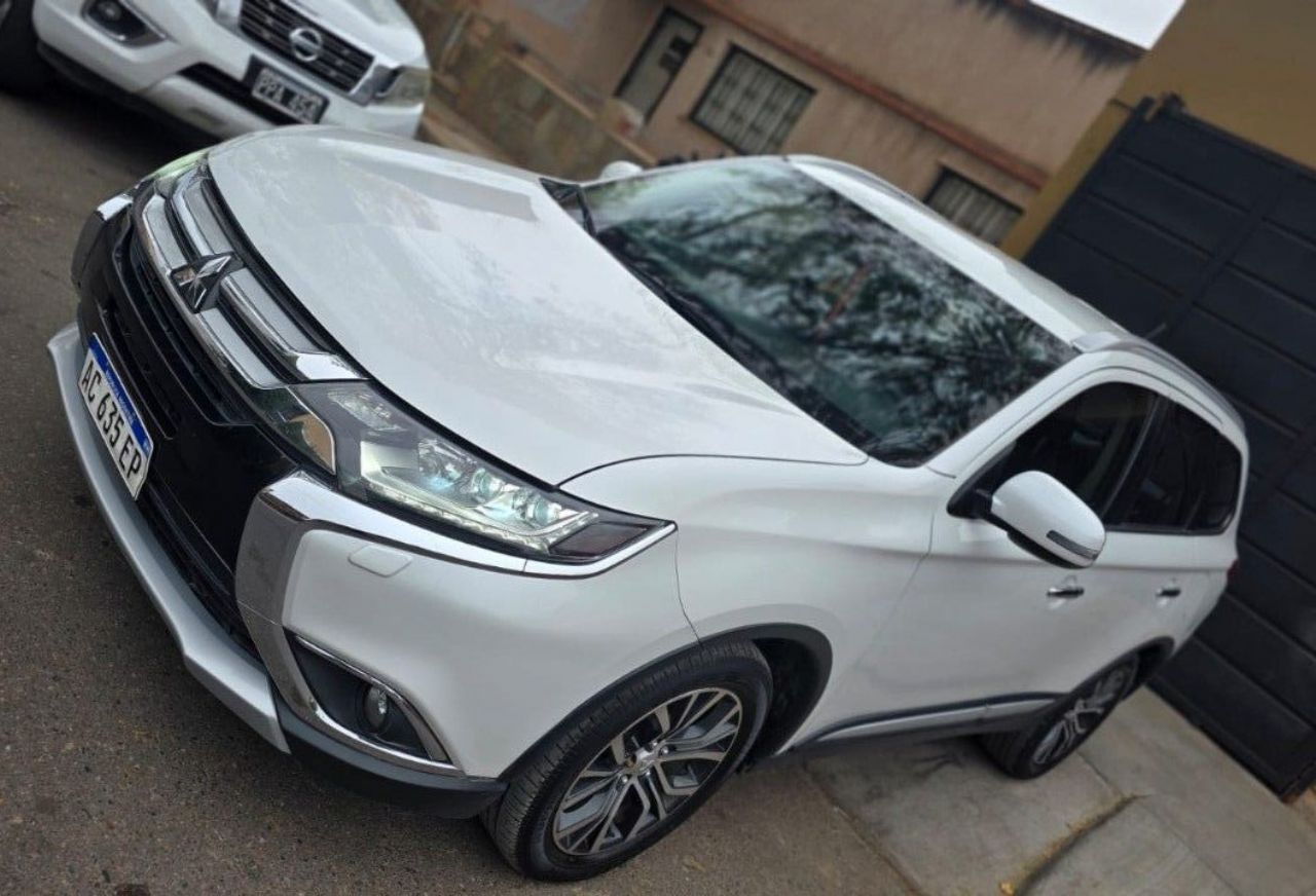 Mitsubishi Outlander Usado en Mendoza, deRuedas