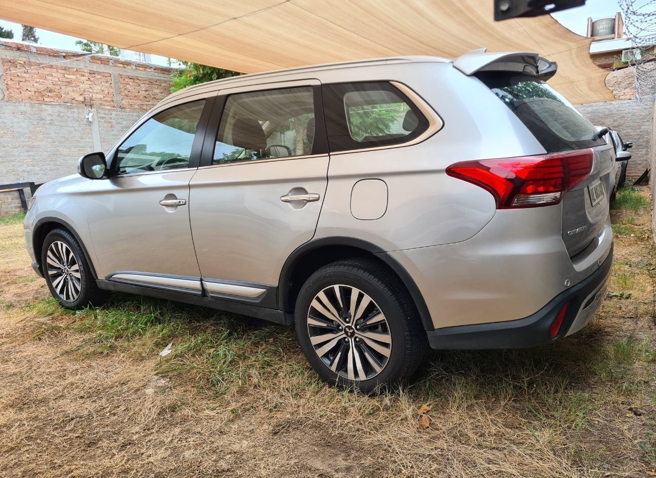 Mitsubishi Outlander Usado Financiado en Mendoza, deRuedas