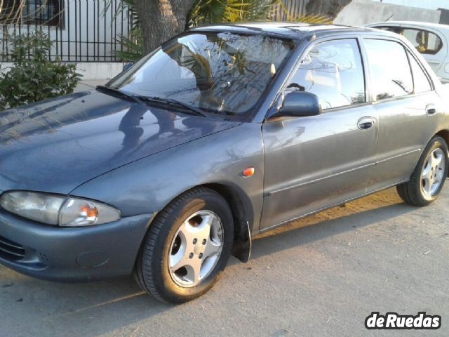 Mitsubishi Protón Usado en Mendoza, deRuedas