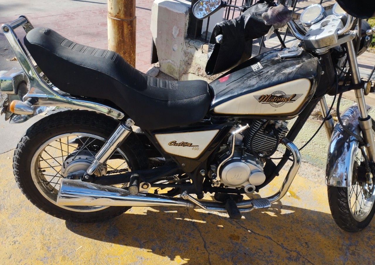 Motomel Custom Usada en Mendoza, deRuedas