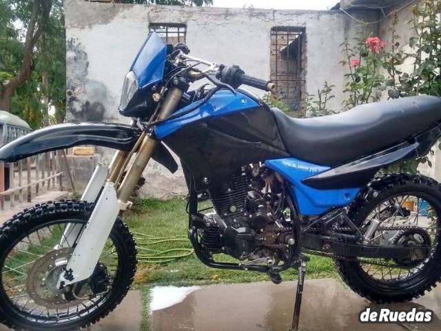 Motomel Motard Usada en Mendoza, deRuedas