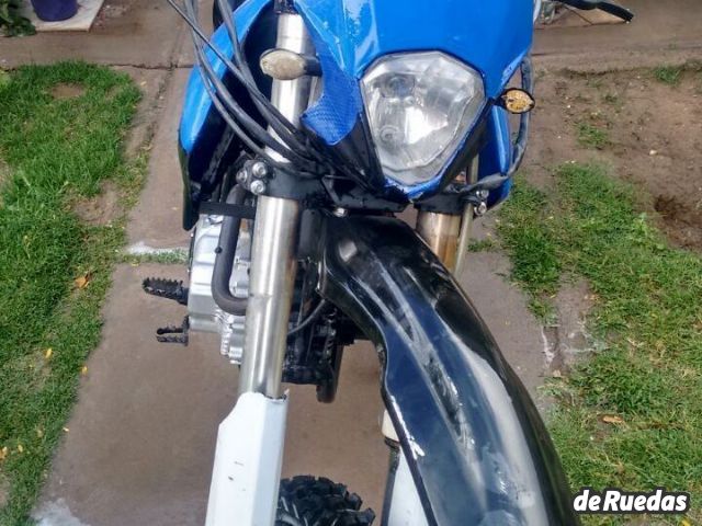 Motomel Motard Usada en Mendoza, deRuedas