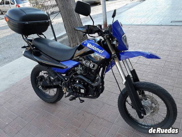 Motomel Motard Usada en Mendoza, deRuedas