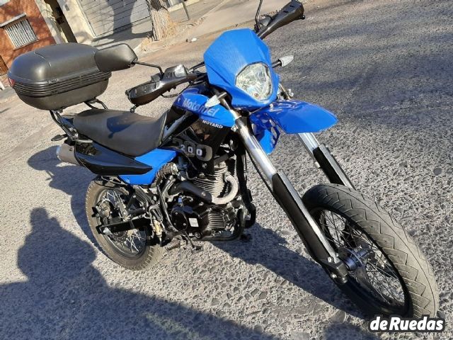 Motomel Motard Usada en Mendoza, deRuedas