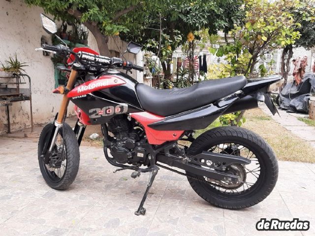 Motomel Motard Usada en Mendoza, deRuedas