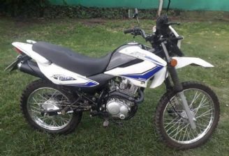 Motomel Skua Usada en San Luis