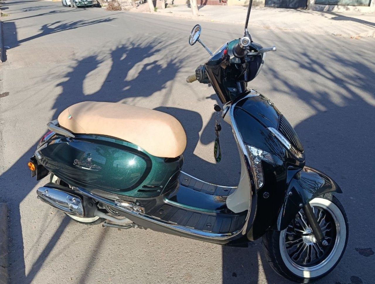 Motomel Strato Usada en Mendoza, deRuedas