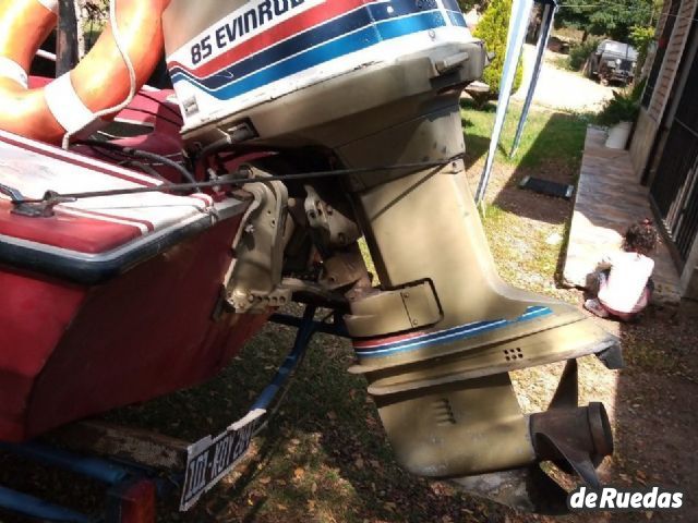 Motor náutico Evinrude Usado en Mendoza, deRuedas
