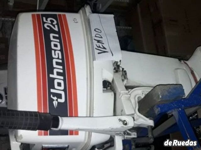 Motor náutico Johnson Usado en Mendoza, deRuedas