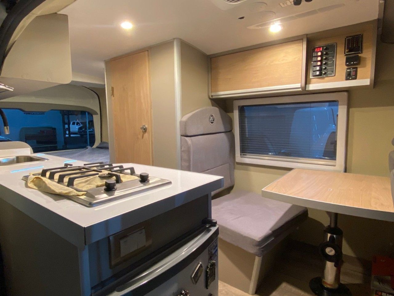 Motorhome 2 PAX Usado Financiado en San Juan, deRuedas