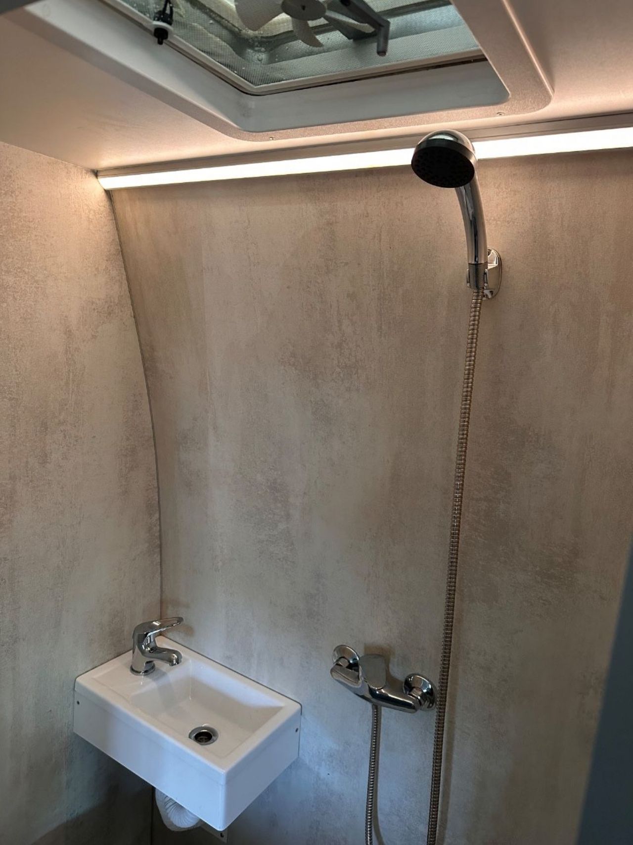 Motorhome 2 PAX Nuevo en Mendoza, deRuedas