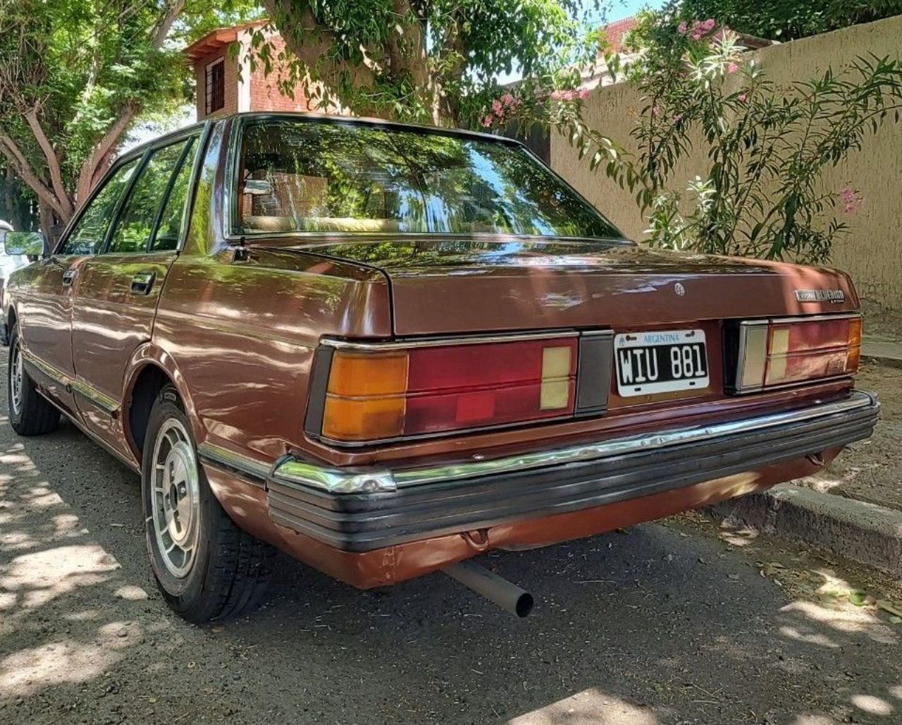 Nissan Bluebird Usado en Mendoza, deRuedas