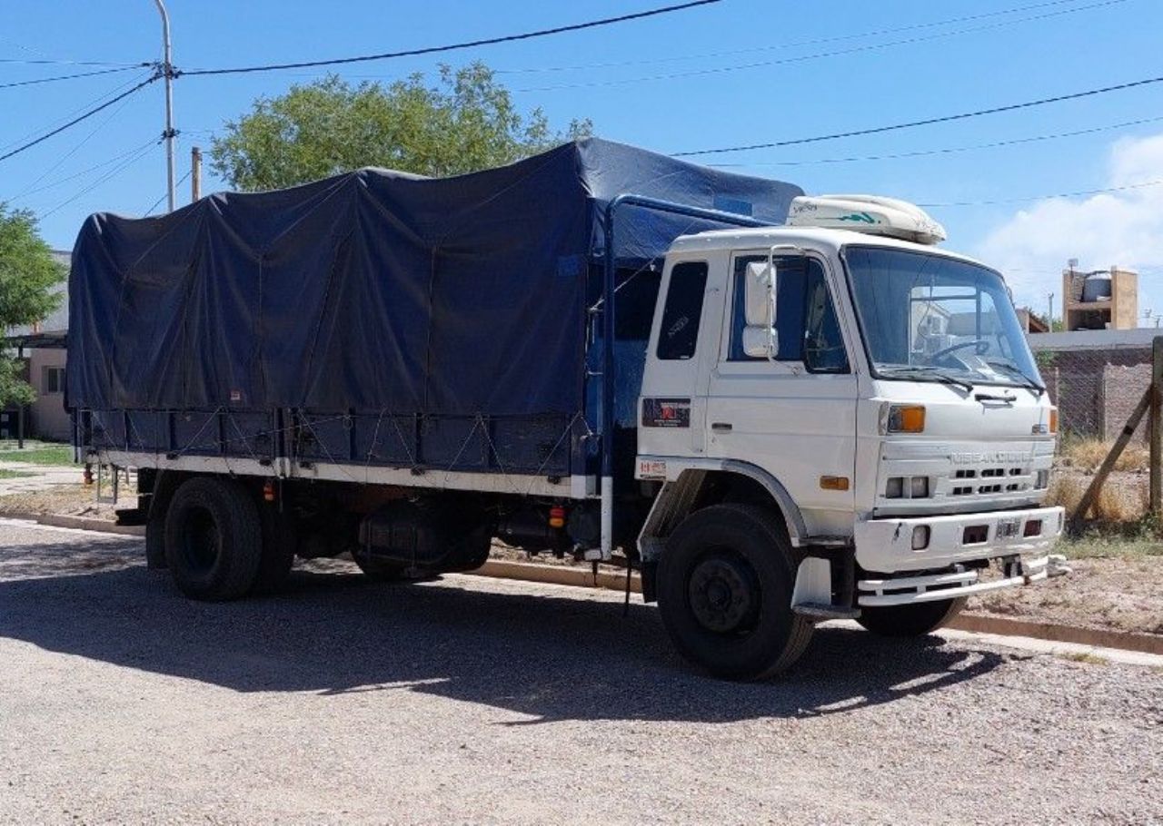 Nissan CP Usado en Mendoza, deRuedas