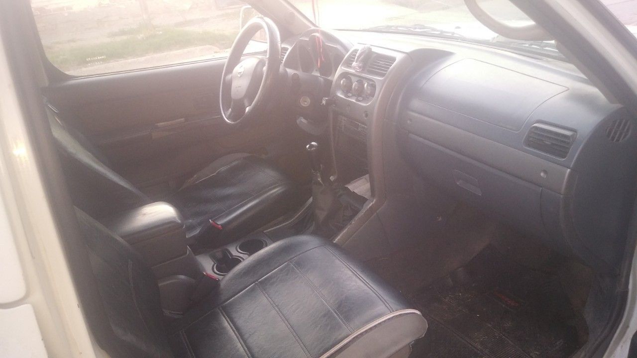 Nissan Frontier Usada en Mendoza, deRuedas