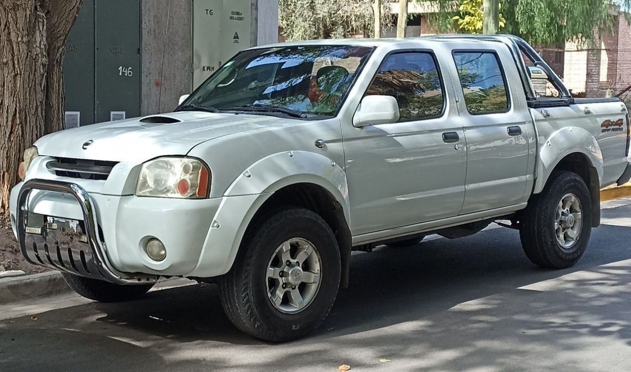 Nissan Frontier Usada en Mendoza, deRuedas