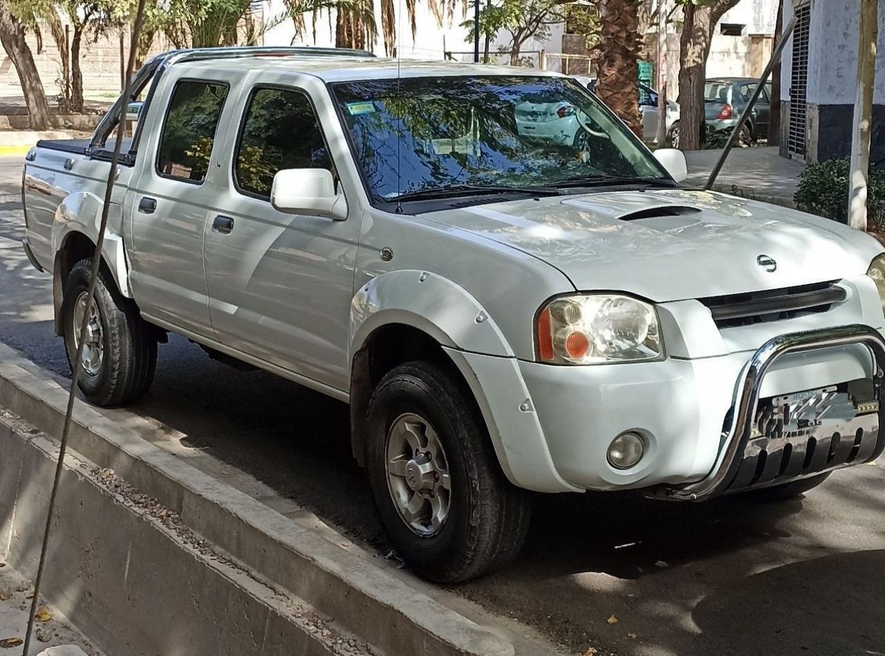 Nissan Frontier Usada en Mendoza, deRuedas