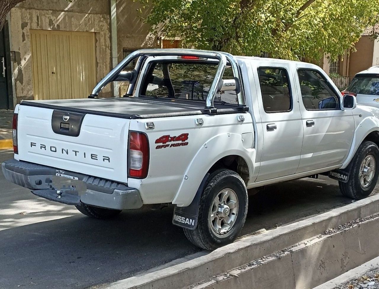 Nissan Frontier Usada en Mendoza, deRuedas