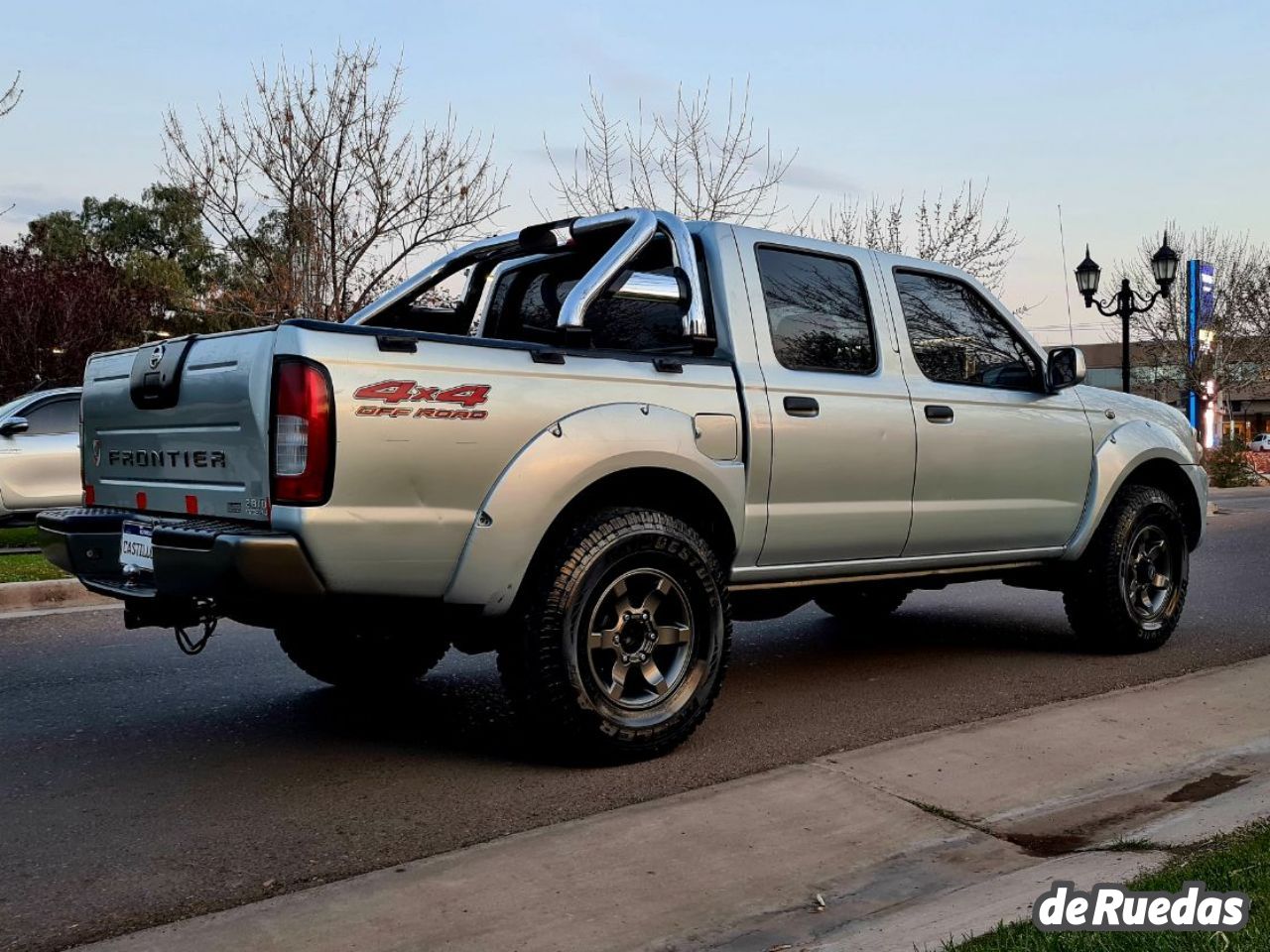 Nissan Frontier Usada en Mendoza, deRuedas