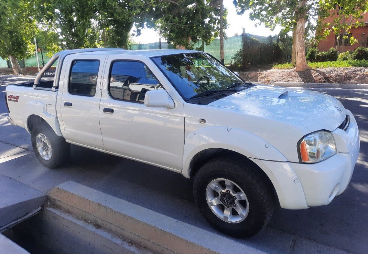 Nissan Frontier Usada en Mendoza, deRuedas