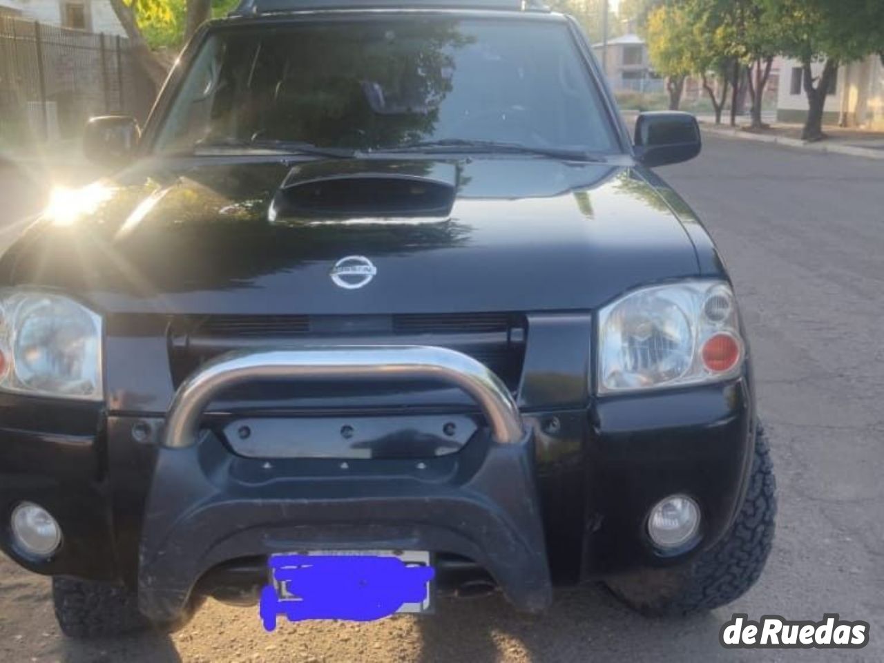 Nissan Frontier Usada en Mendoza, deRuedas