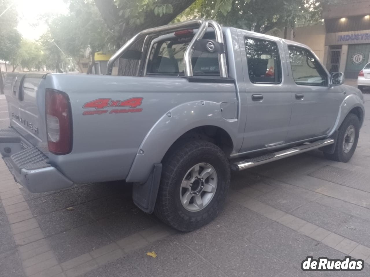 Nissan Frontier Usada en Mendoza, deRuedas