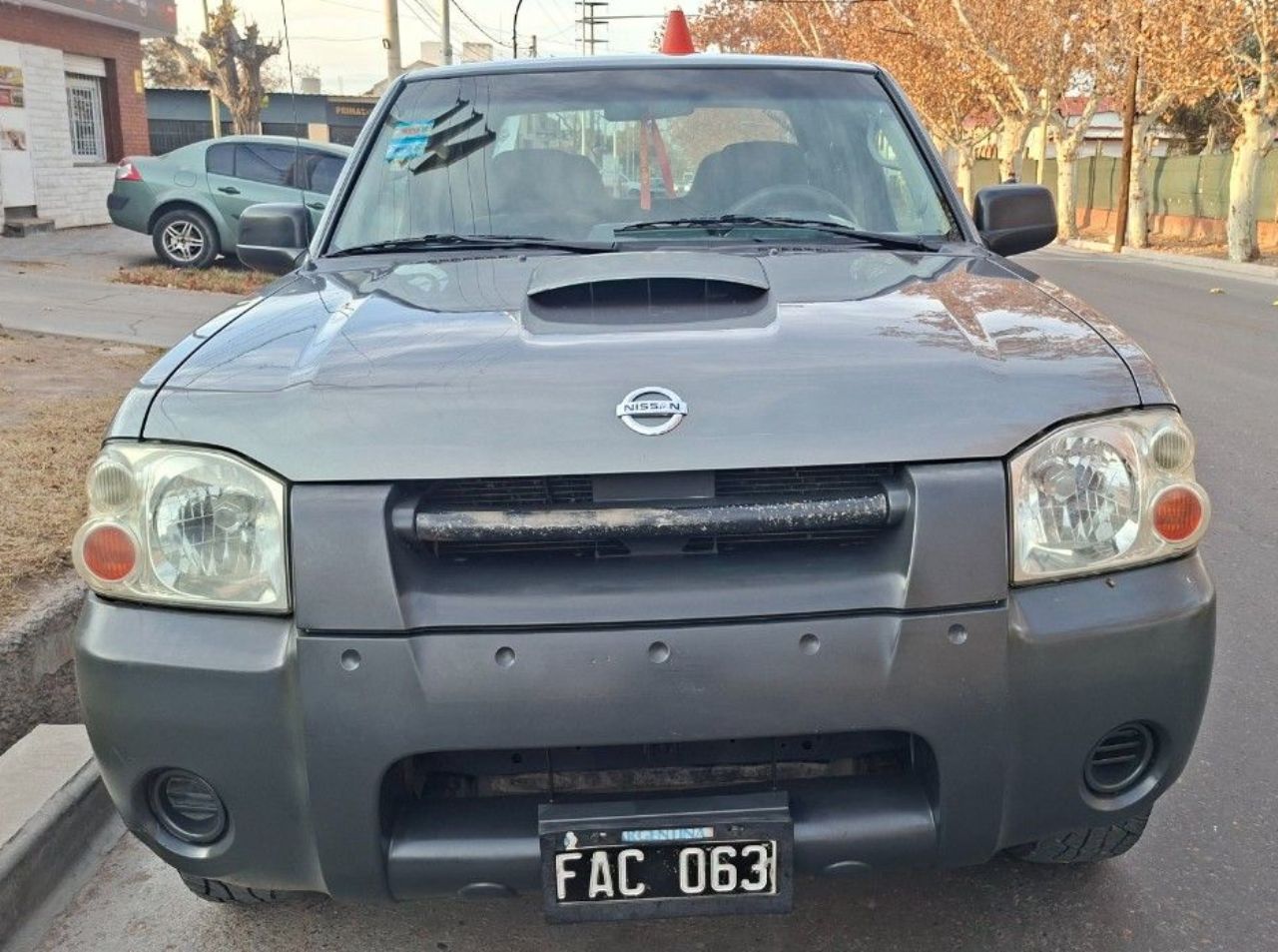 Nissan Frontier Usada en Mendoza, deRuedas