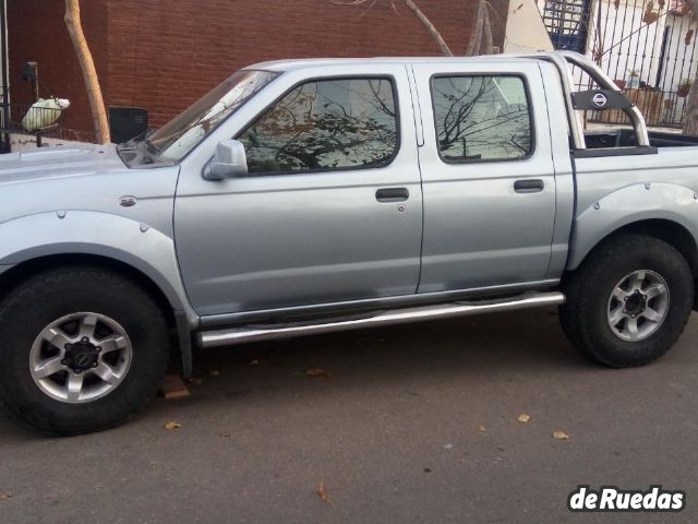 Nissan Frontier Usada en Mendoza, deRuedas