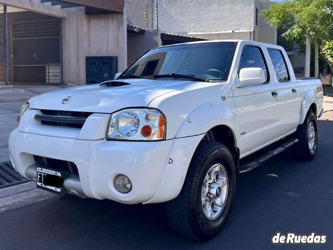 Nissan Frontier Usada en Mendoza, deRuedas