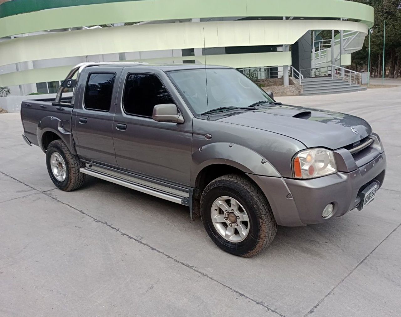 Nissan Frontier Usada en San Luis, deRuedas