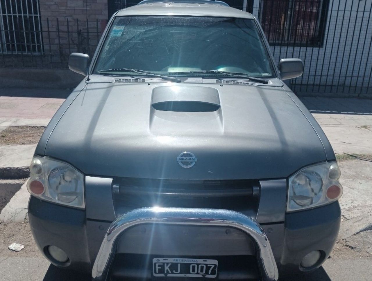 Nissan Frontier Usada en Mendoza, deRuedas