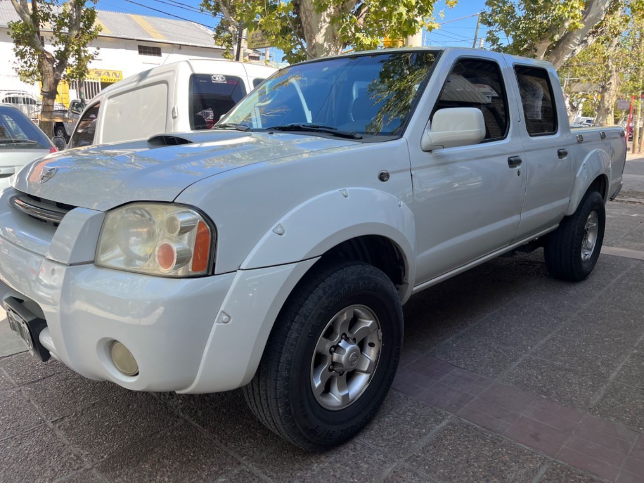 Nissan Frontier Usada en Mendoza, deRuedas