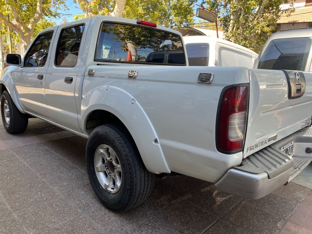 Nissan Frontier Usada en Mendoza, deRuedas