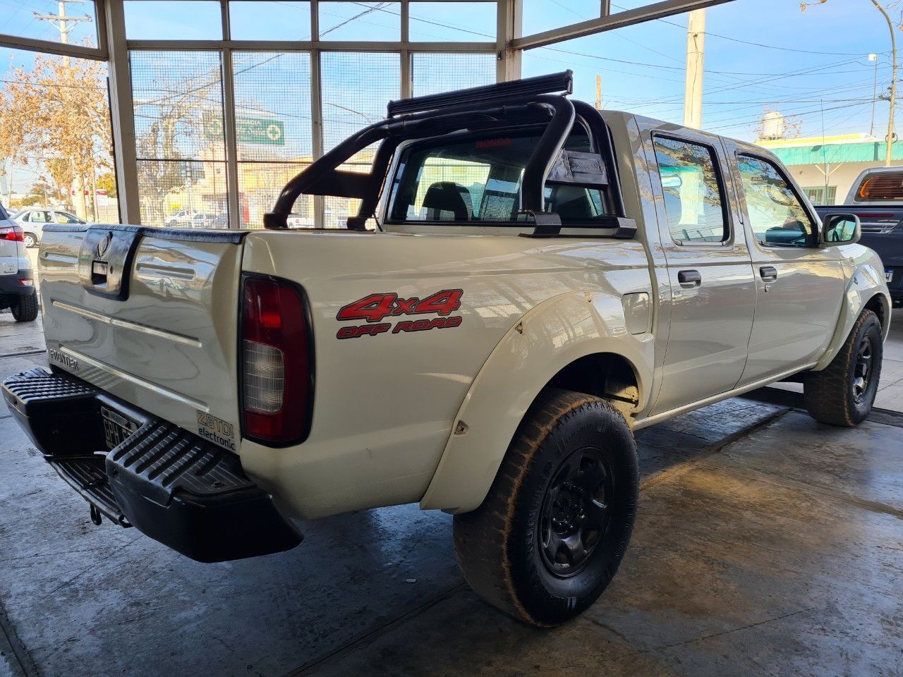 Nissan Frontier Usada en Mendoza, deRuedas