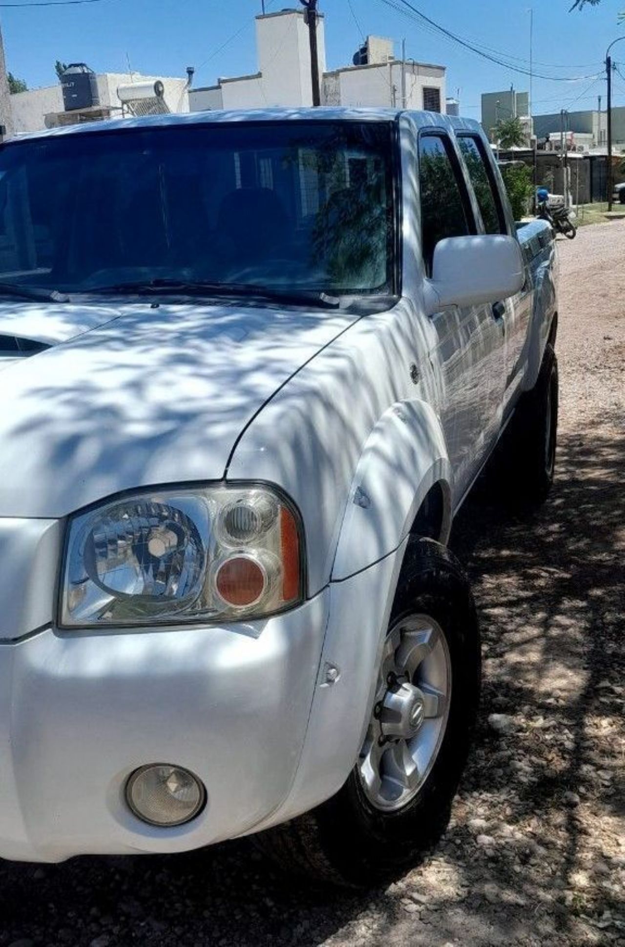Nissan Frontier Usada en Mendoza, deRuedas