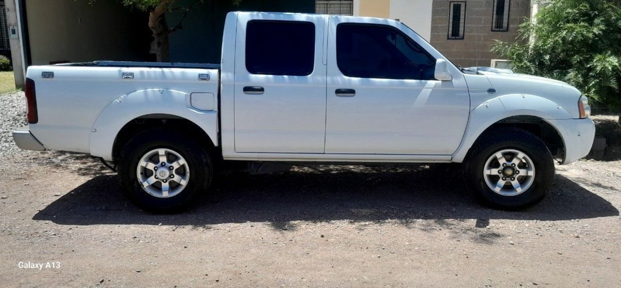 Nissan Frontier Usada en Mendoza, deRuedas