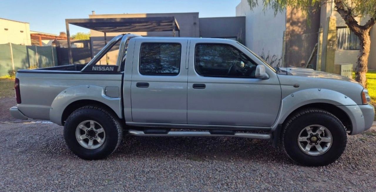 Nissan Frontier Usada en Mendoza, deRuedas