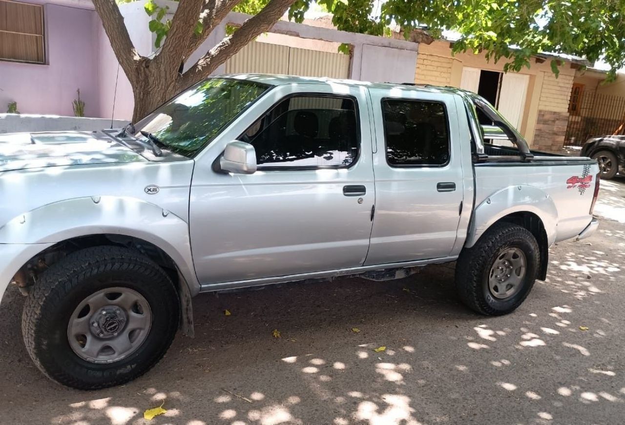 Nissan Frontier Usada en Mendoza, deRuedas