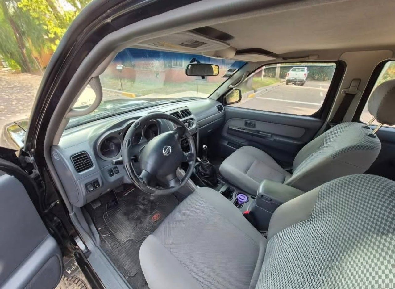 Nissan Frontier Usada en Mendoza, deRuedas